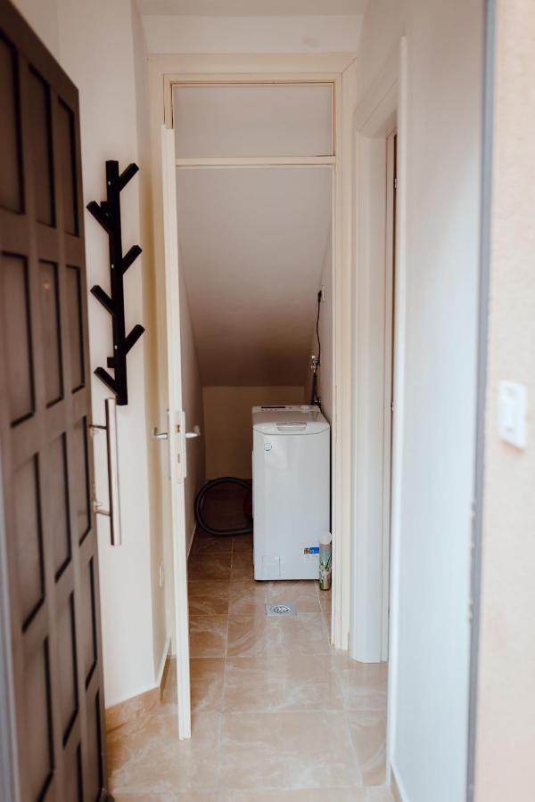 Apartment Zenta With Free Private Parking Split Exteriör bild